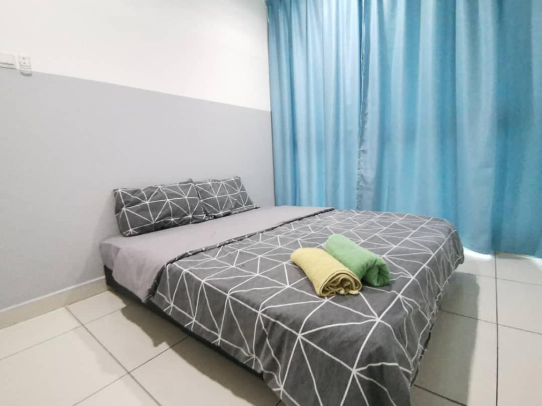 Homestay Kuala Lumpur ; Terminal Tbs ; Bukit Jalil Exterior photo