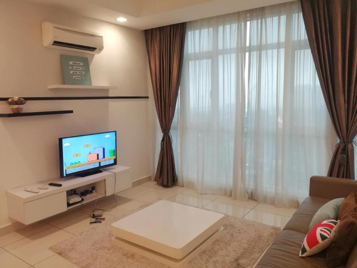 Homestay Kuala Lumpur ; Terminal Tbs ; Bukit Jalil Exterior photo