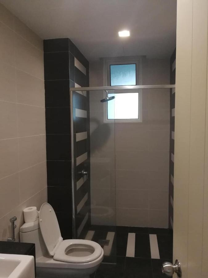 Homestay Kuala Lumpur ; Terminal Tbs ; Bukit Jalil Exterior photo