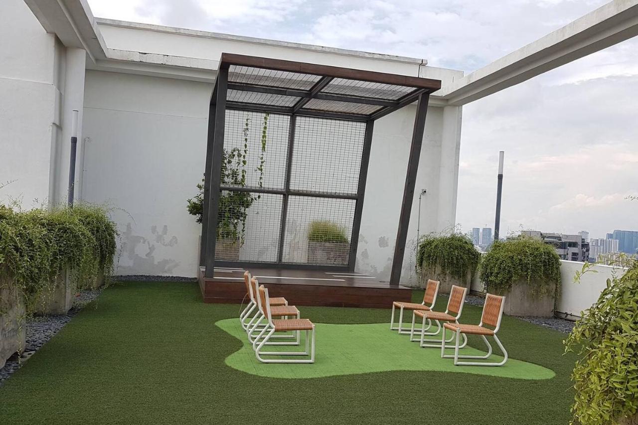 Homestay Kuala Lumpur ; Terminal Tbs ; Bukit Jalil Exterior photo