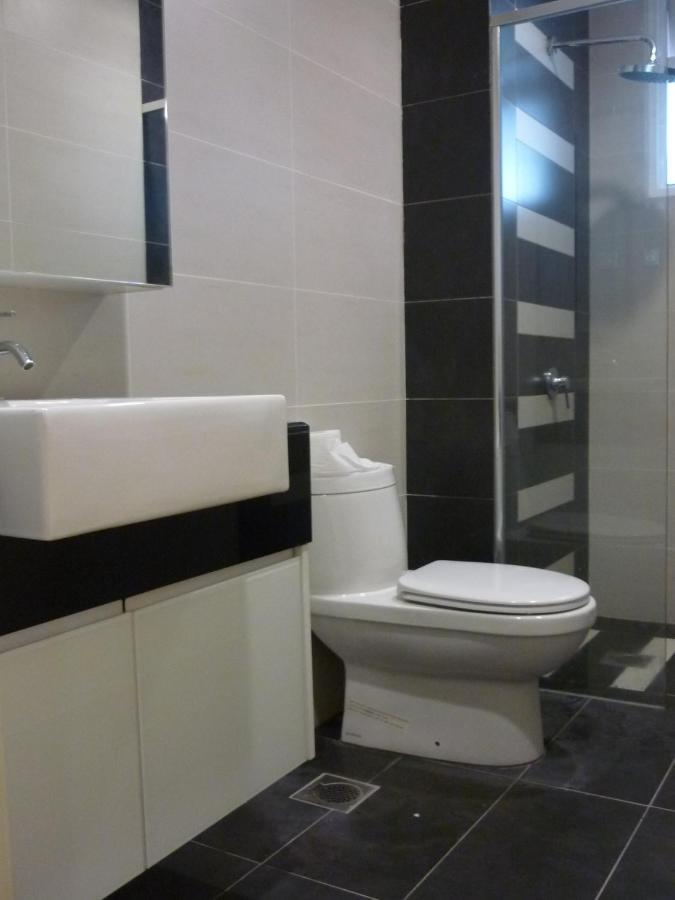 Homestay Kuala Lumpur ; Terminal Tbs ; Bukit Jalil Exterior photo